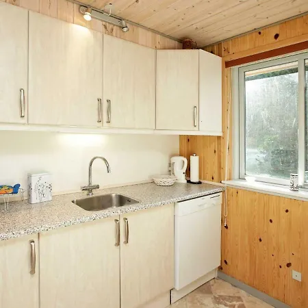 Three-bedroom Holiday In By 1 Casa de Férias Ans